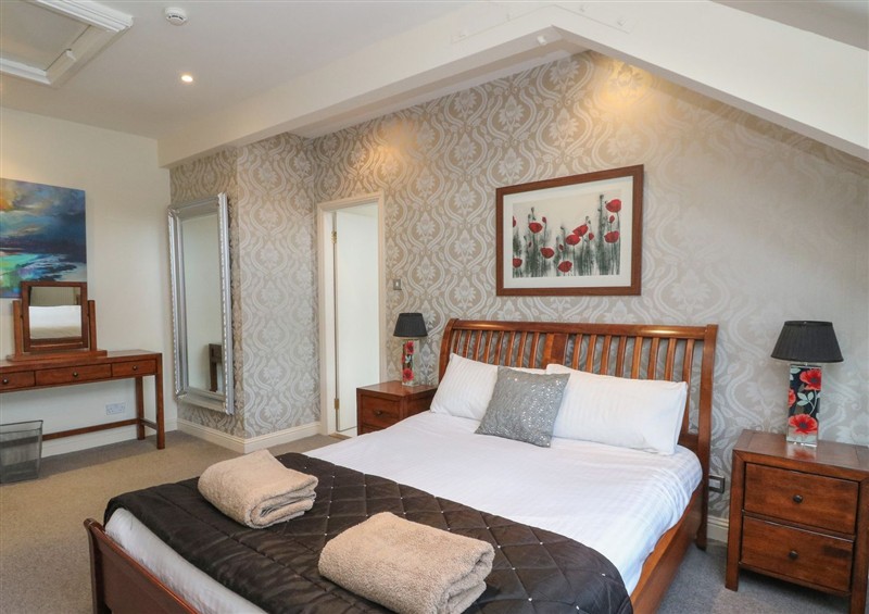 This is a bedroom (photo 6) at Newton Hall, Inveraray