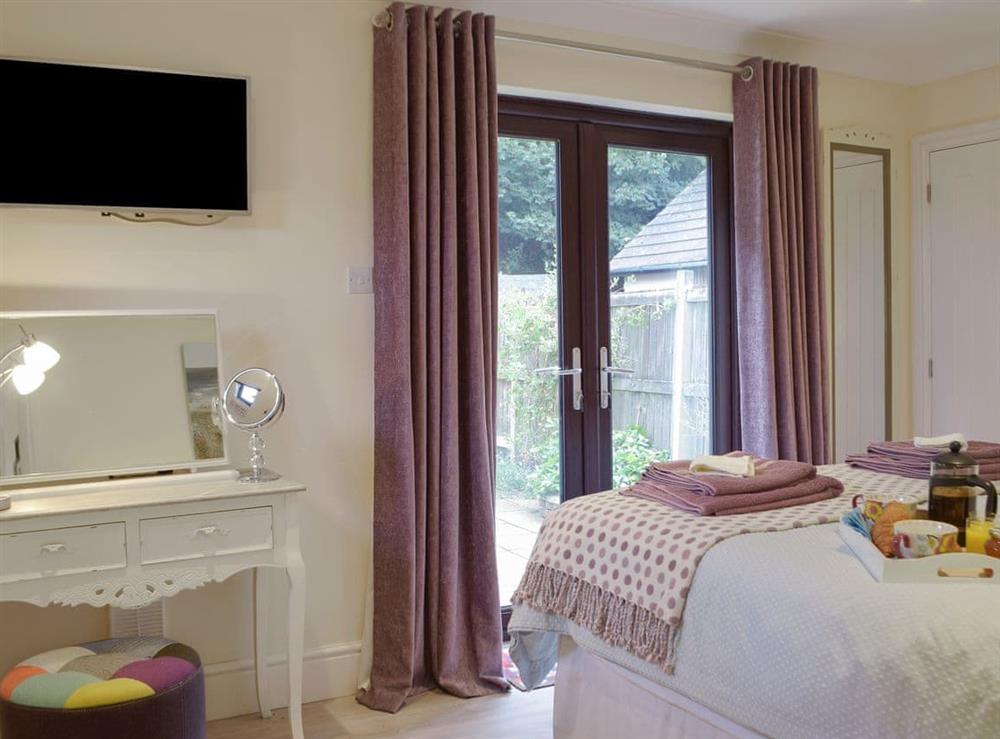 Comfortable double bedroom (photo 3) at Neyland Marina in Neyland, Dyfed