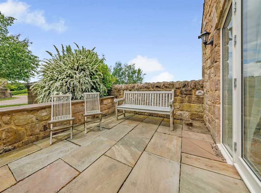 Sitting-out-area at Nightfold in Doxford, near Embleton, Northumberland