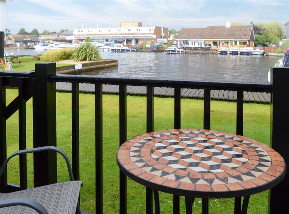 Sitting-out-area at Nightingale in Wroxham, Norfolk