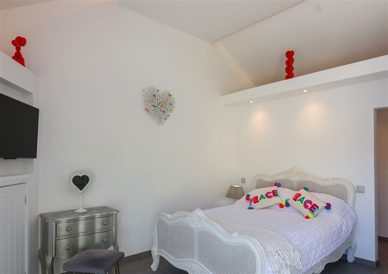Bedroom at Ninky Nonk, Bishop Sutton