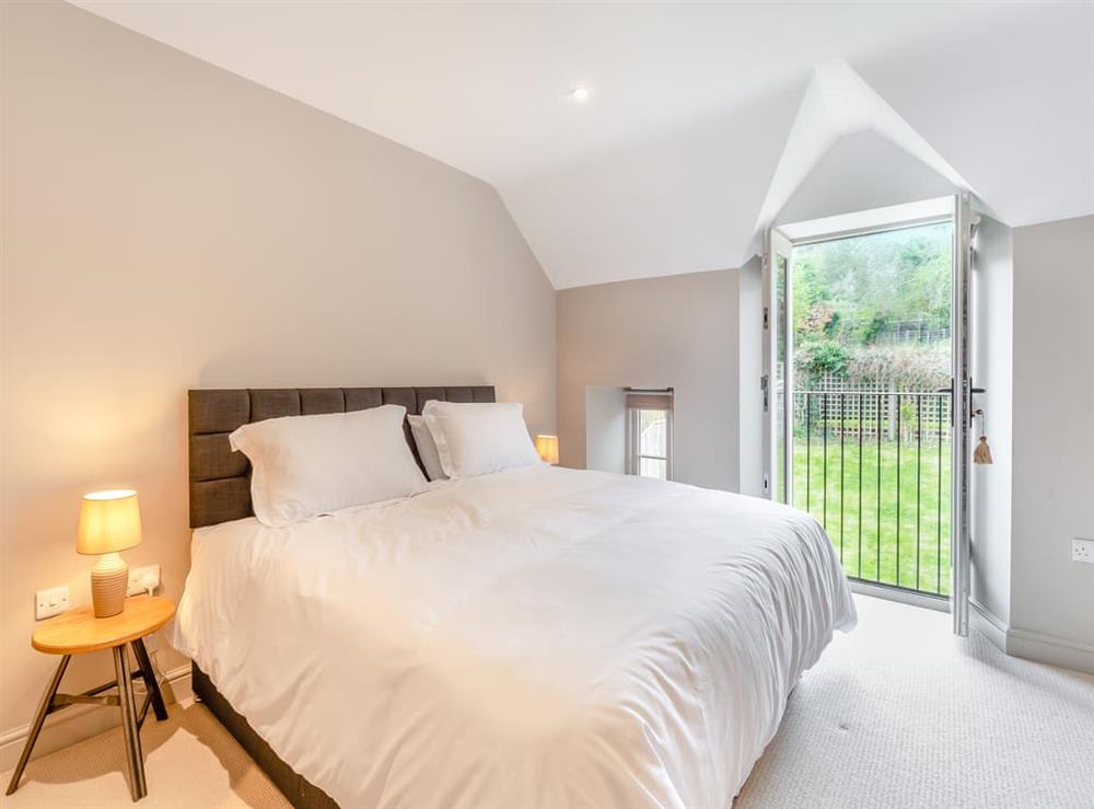 Double bedroom at Nixey Cottage in Frieth, near Henley-on-Thames, Buckinghamshire