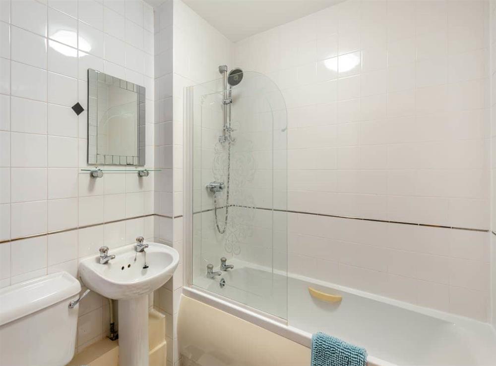 Bathroom at Nizwa Apartment in Liverpool, Merseyside
