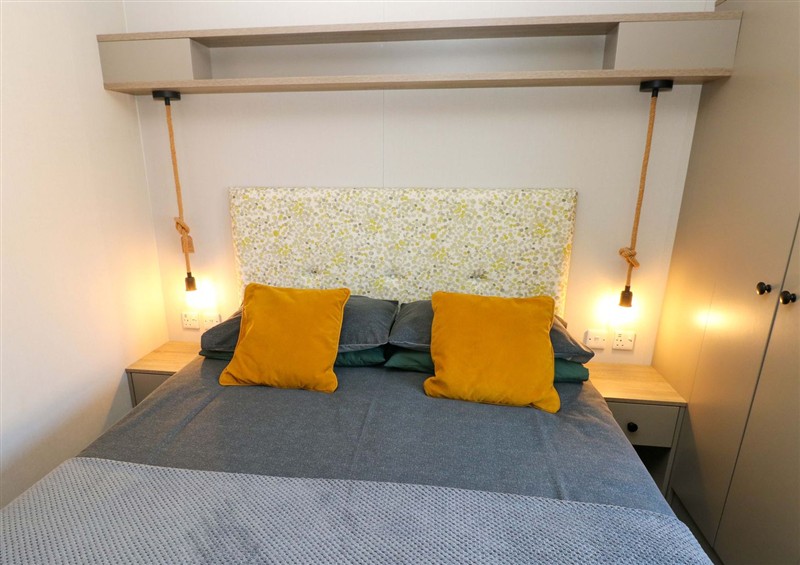 One of the bedrooms (photo 2) at No 13 Broadfield Farm Holiday Park, Broadfield near New Hedges