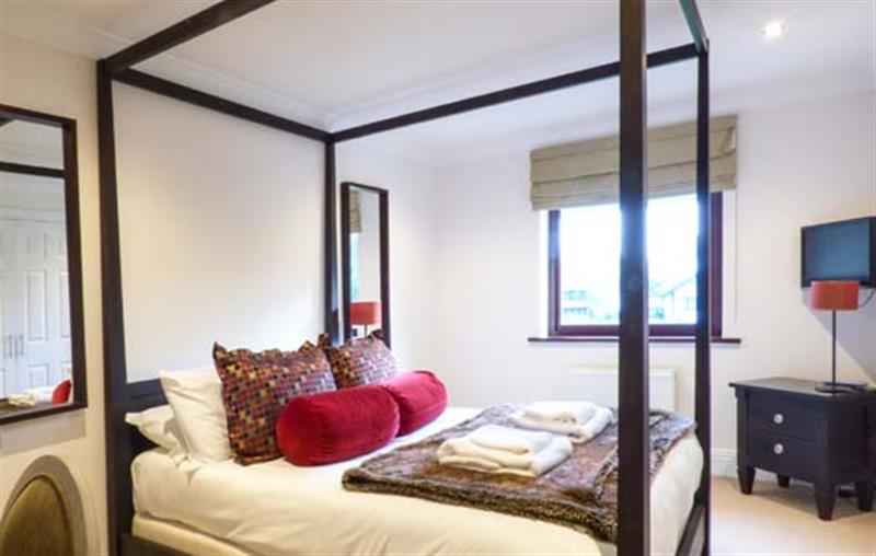One of the double bedrooms at No. 2 - Cedar Lodge, St Breock Downs near Wadebridge, Cornwall