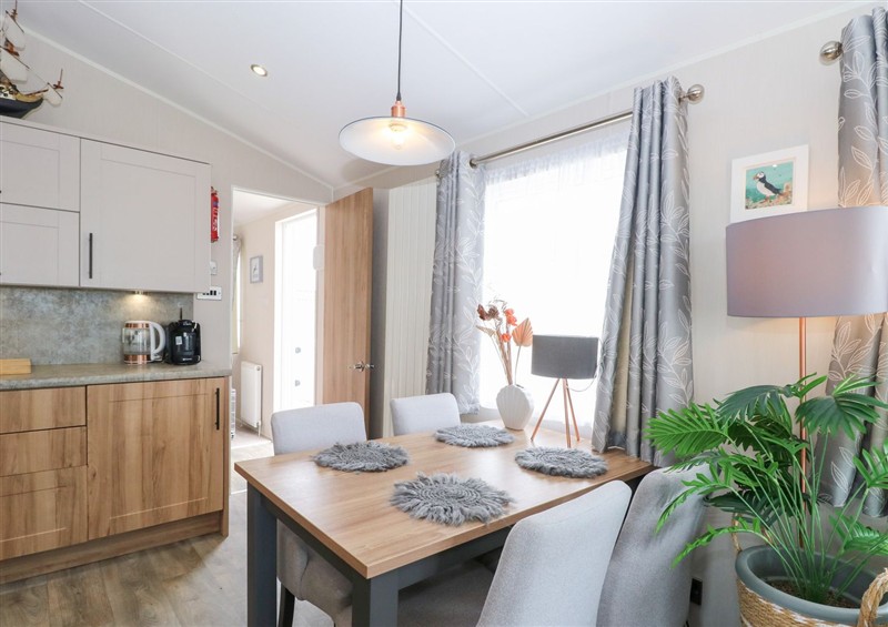 This is the kitchen (photo 3) at No. 2 - Seaview, Kessingland