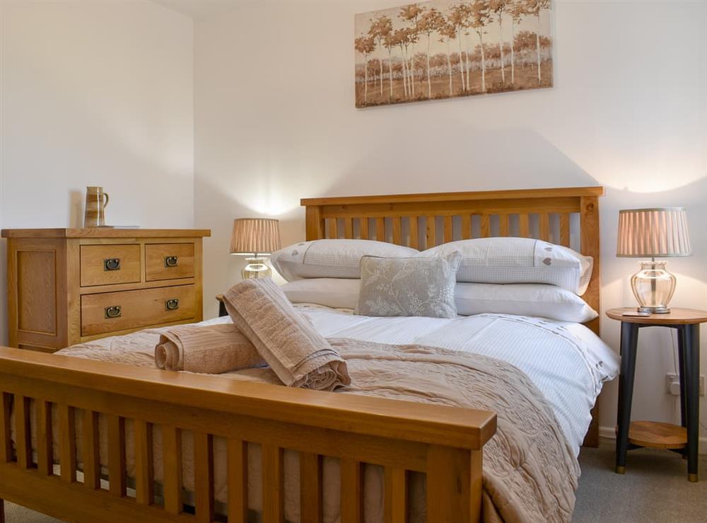 Double bedroom at No 2. The Stables in Cheltenham, Gloucestershire
