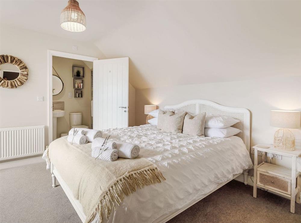 Double bedroom (photo 3) at No 3 in Heacham, Norfolk