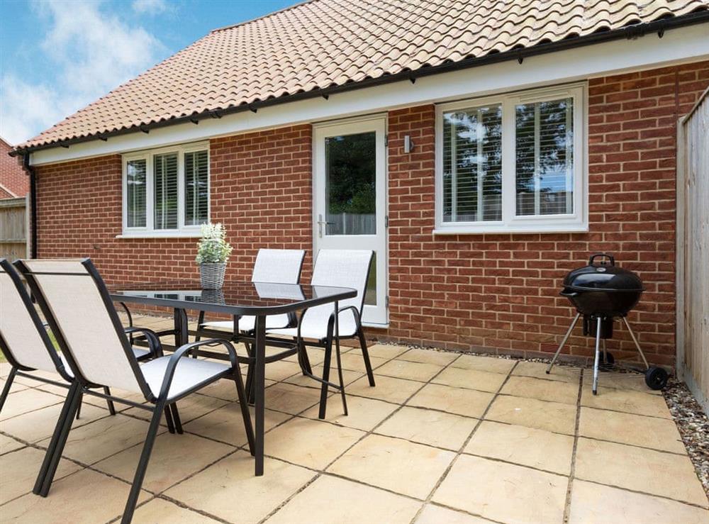 Sitting-out-area at No 3 in Heacham, Norfolk