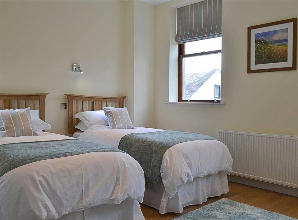 Twin bedroom at No. 30 in Keswick, Cumbria