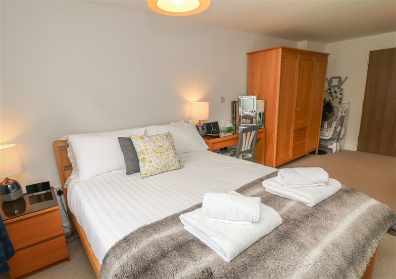 This is a bedroom (photo 2) at No 39, Ashbourne