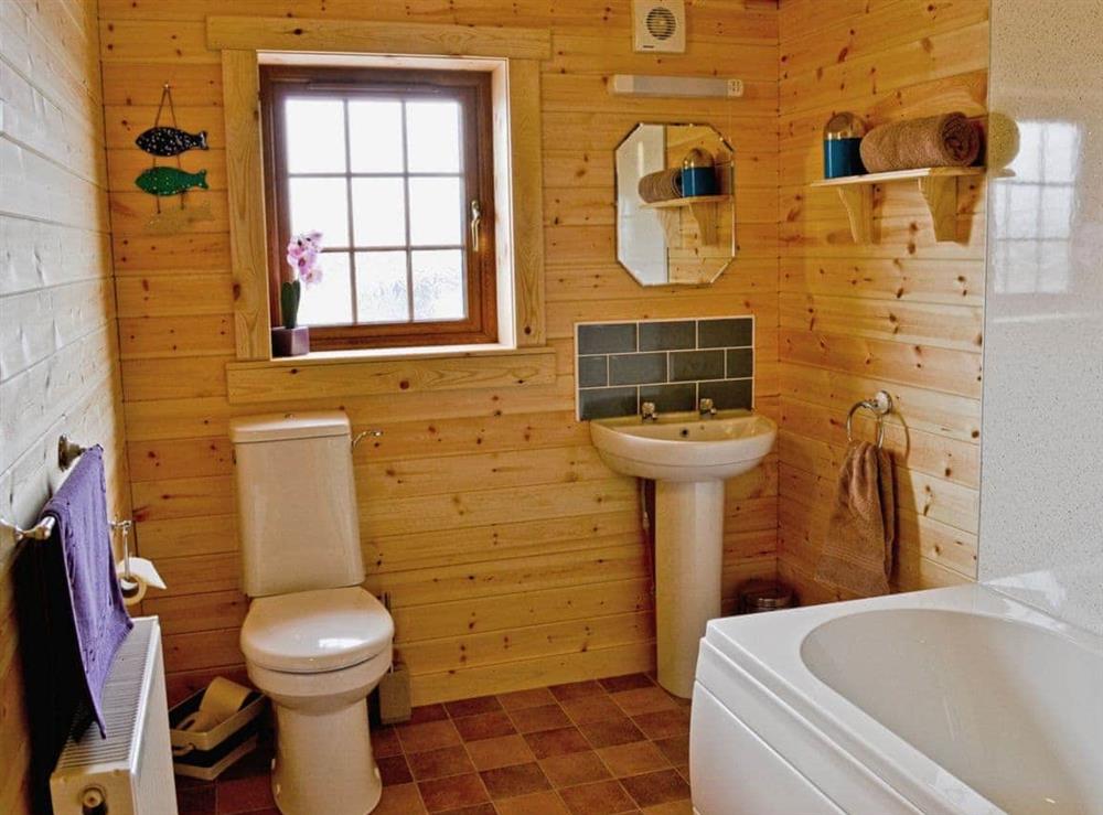 Bathroom at No. 6 Lake View Lodge in Old Leake, near Boston, Lincolnshire