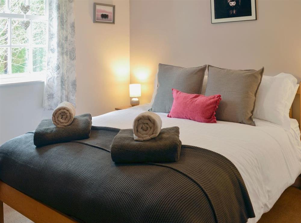Double bedroom at No 7 in Gatehouse of Fleet, Kirkcudbrightshire