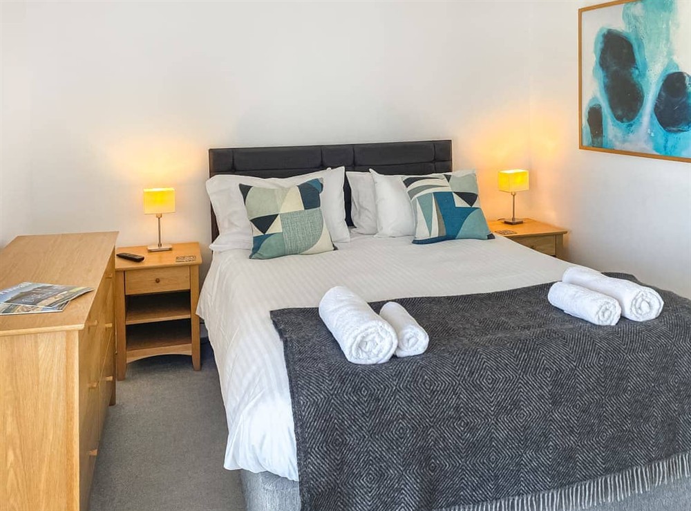 Double bedroom (photo 3) at No.1 Quay Court in Newquay, Cornwall