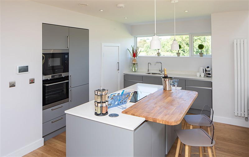 The kitchen (photo 2) at