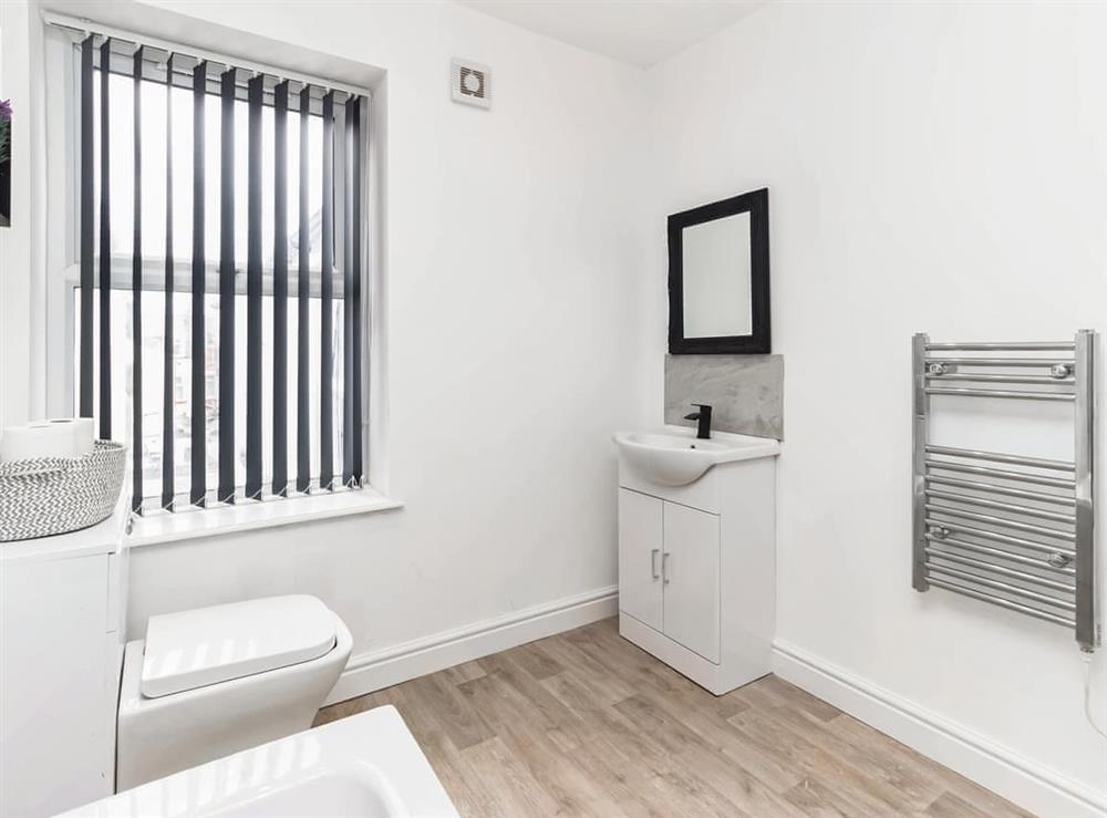 Bathroom (photo 2) at No.10 Apartments in Blackpool, Lancashire