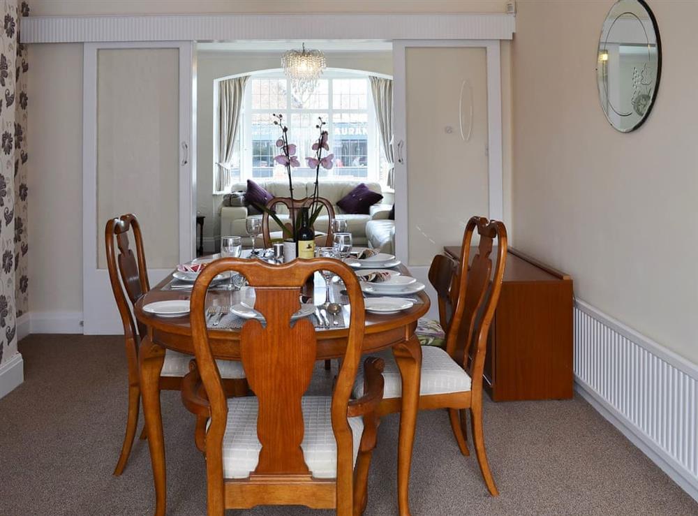 Dining room at No.19 in Filey, Yorkshire, North Yorkshire