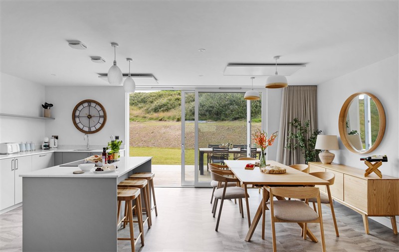 The kitchen (photo 4) at