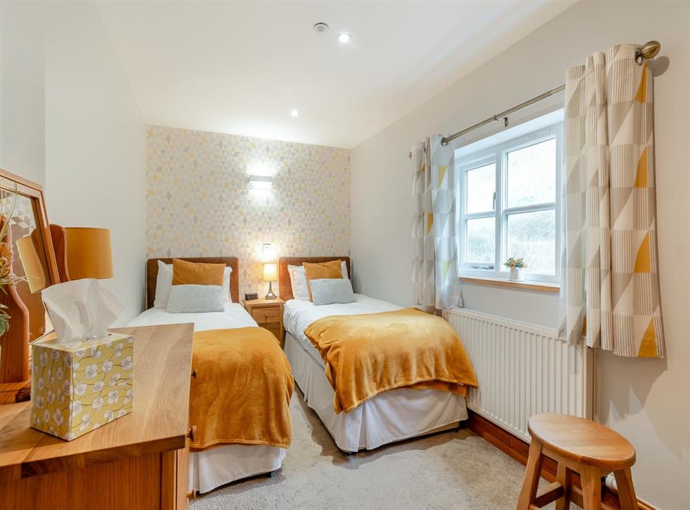 Twin bedroom at Nobles Cottage in Whitby, North Yorkshire