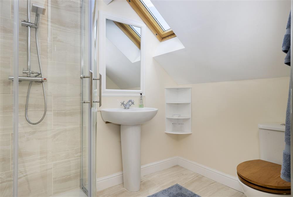 First floor: En-suite shower room to bedroom two  at North Leigh Barn, Crediton 