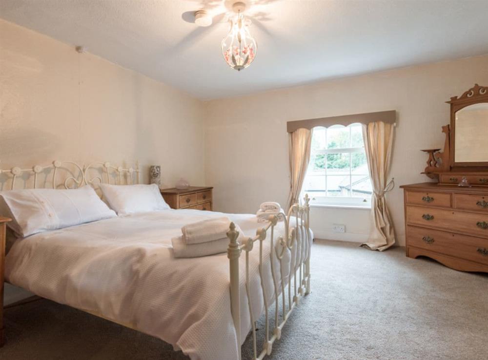 Double bedroom (photo 9) at Northolme Hall in Wainfleet All Saints, near Skegness, Lincolnshire