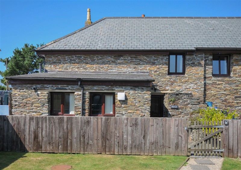 The setting of Norvys (photo 2) at Norvys, Bossiney