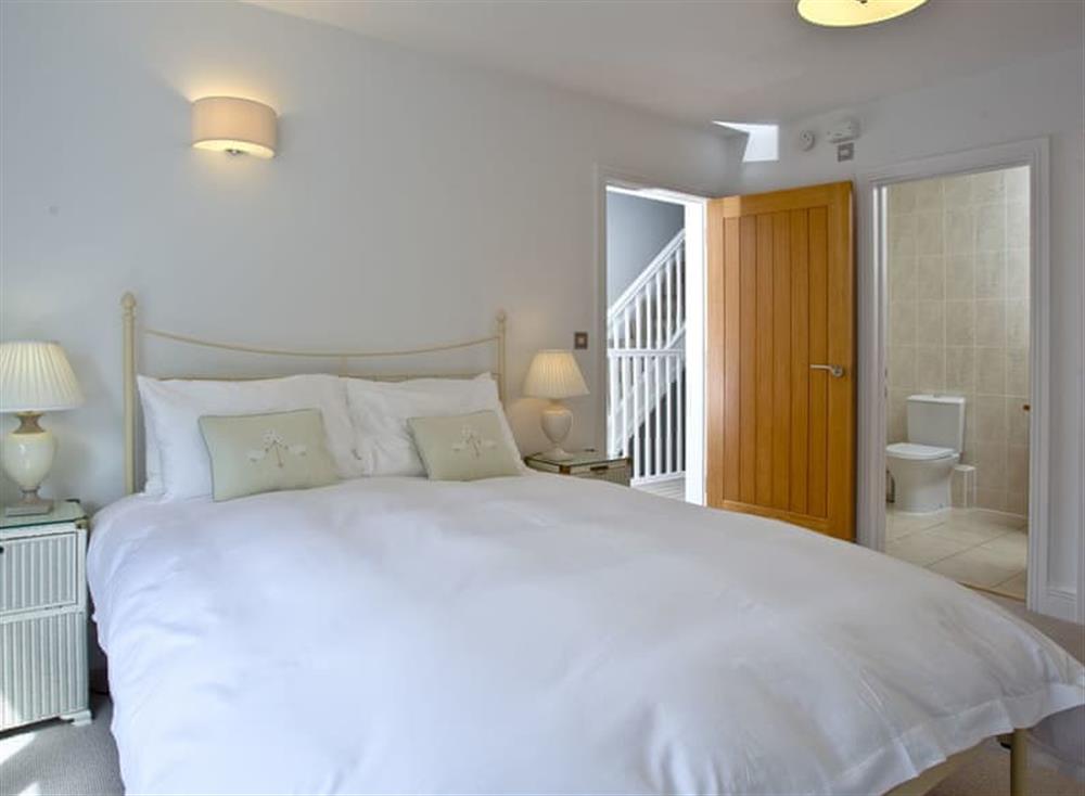 Double bedroom (photo 4) at Nothe View in Dorset, Weymouth & Portland