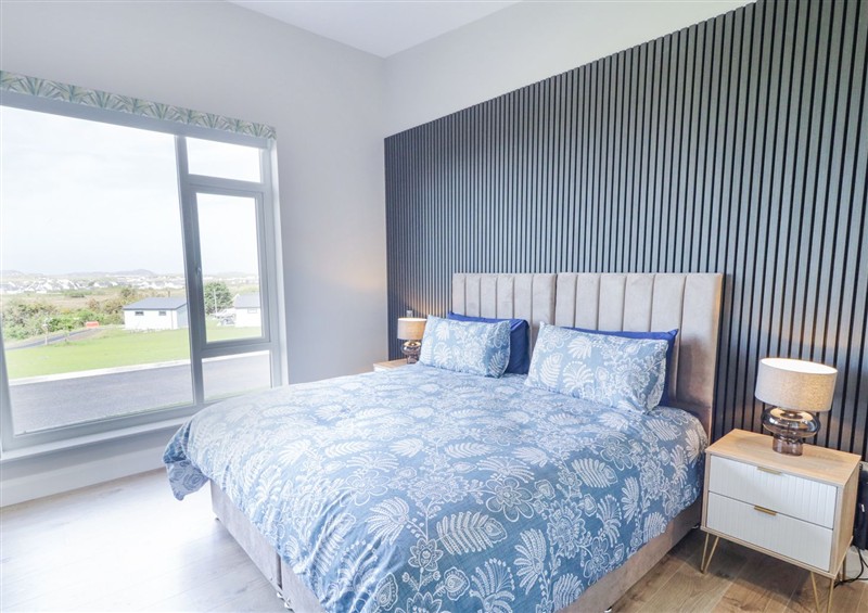 This is a bedroom at Number 5 Villa - The View, Derrybeg