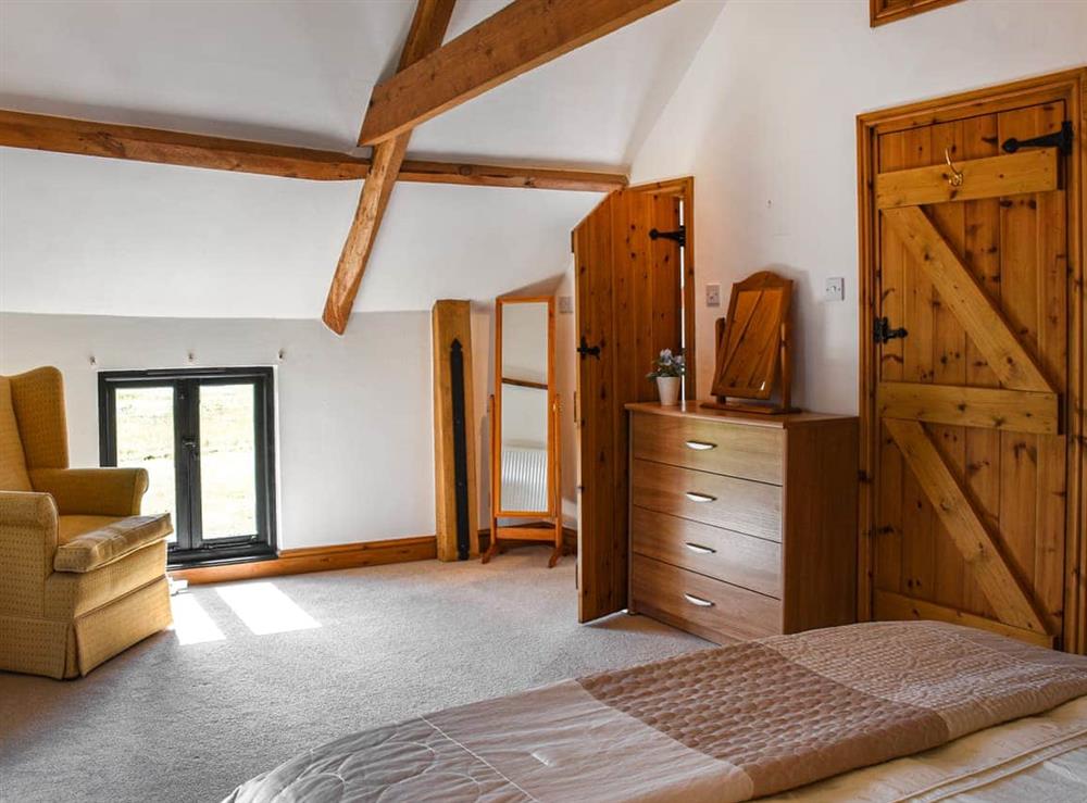 Double bedroom (photo 2) at Oak Barn in Metton, Norfolk