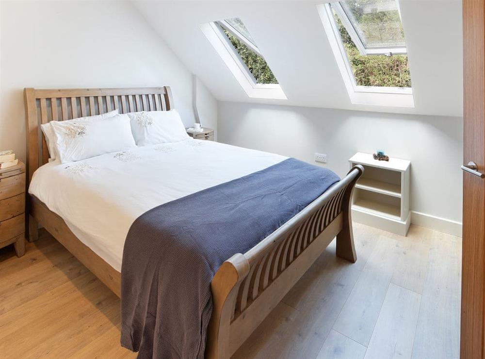 Double bedroom (photo 2) at Oak Cottage in Dorsington, near Stratford-Upon-Avon, Warwickshire