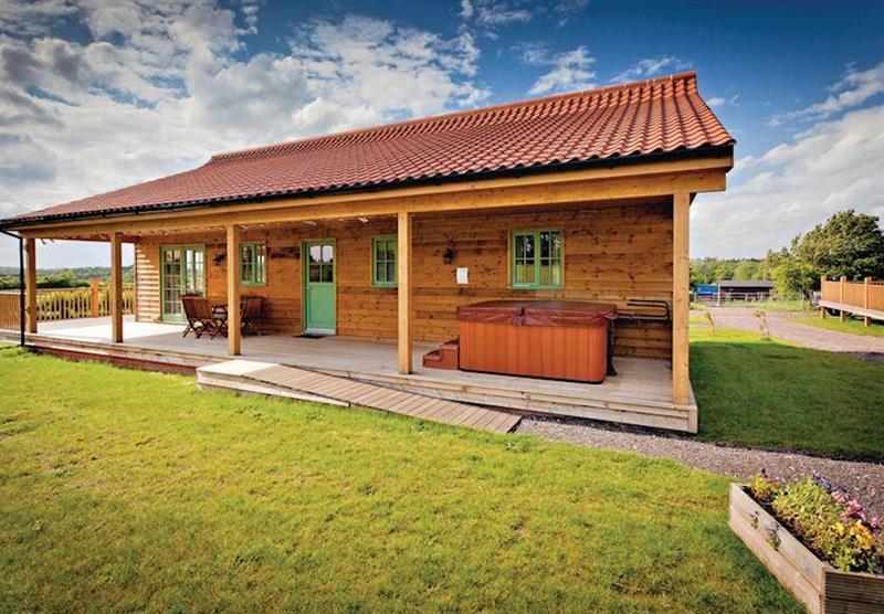 Kingfisher Lodge (photo number 2) at Oak Farm Lodges in Norfolk, East of England