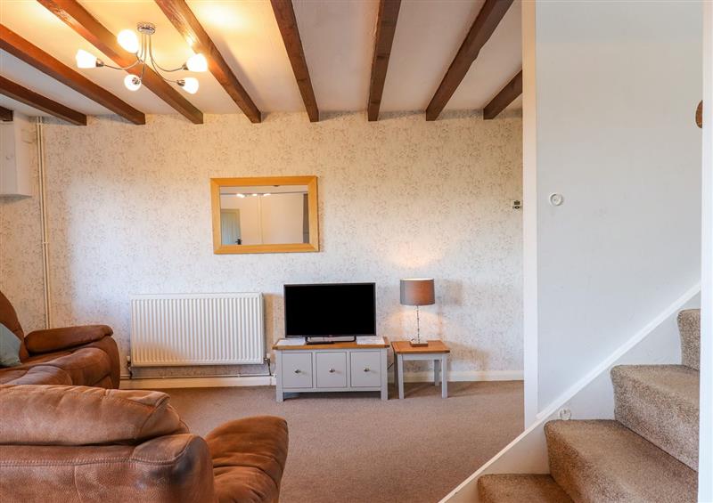 Enjoy the living room at Oak Leaves Cottage, Teigngrace near Newton Abbot