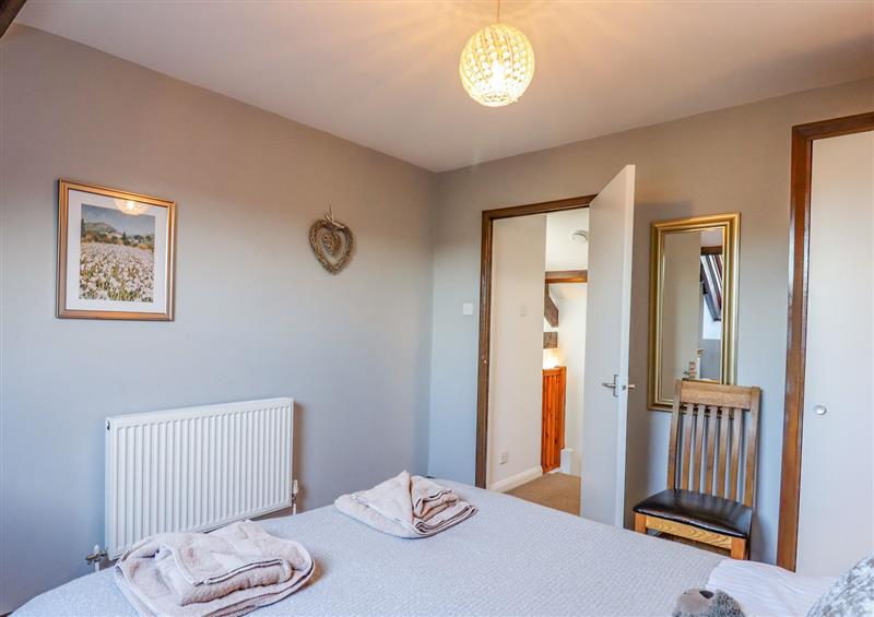 One of the 2 bedrooms (photo 2) at Oak Leaves Cottage, Teigngrace near Newton Abbot