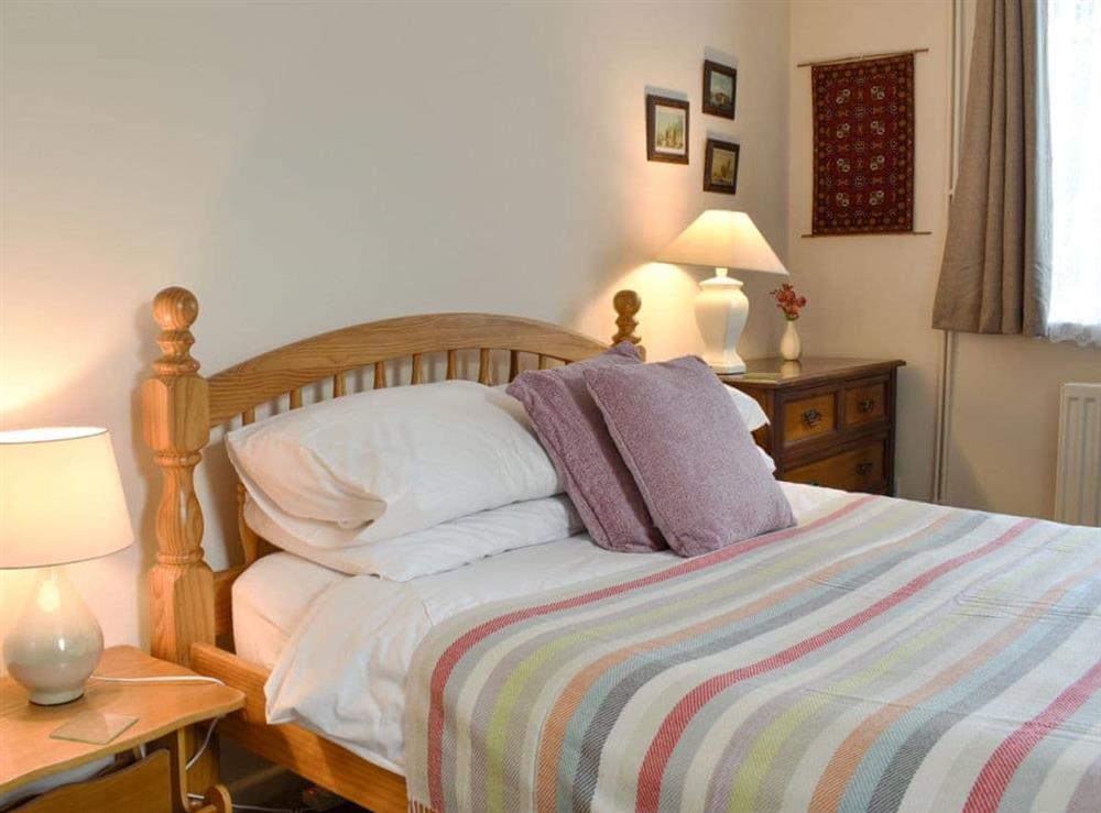 Comfortable double bedroom at Oak Lodge in Bournemouth, Dorset