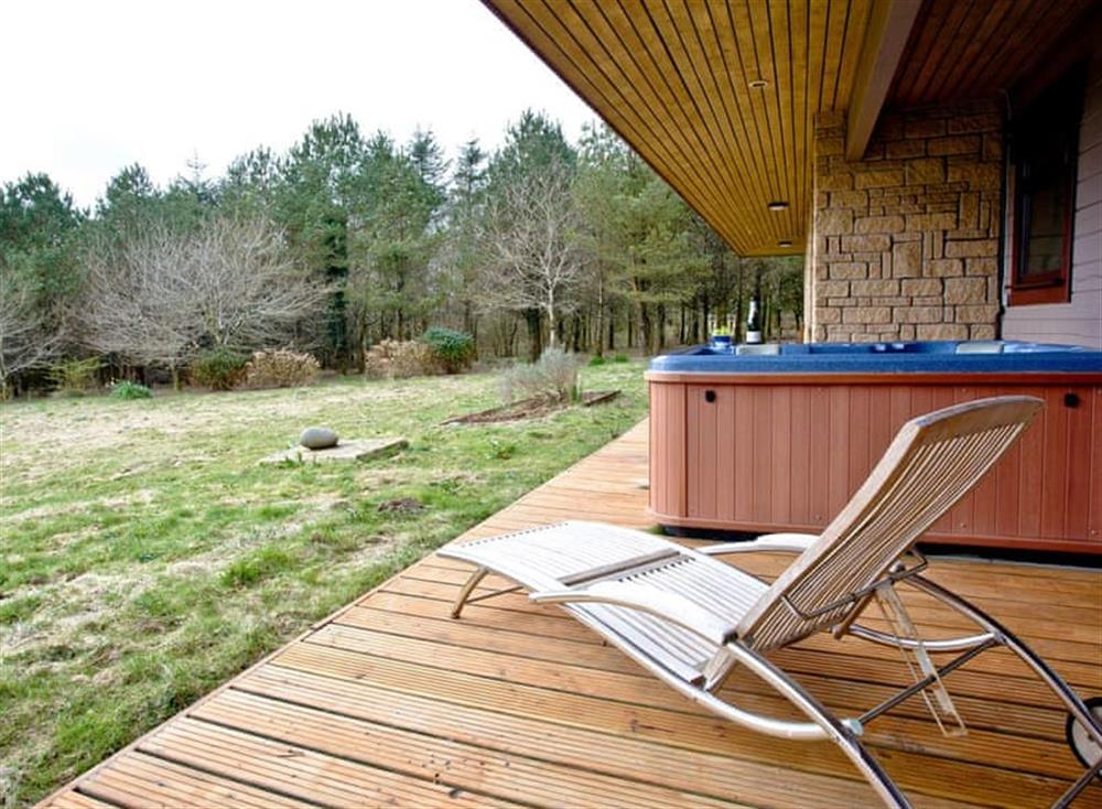 Decking at Oak Lodge in Forest Lakes, Bideford