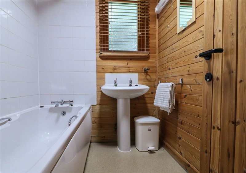 Bathroom at Oak Lodge, Rosliston