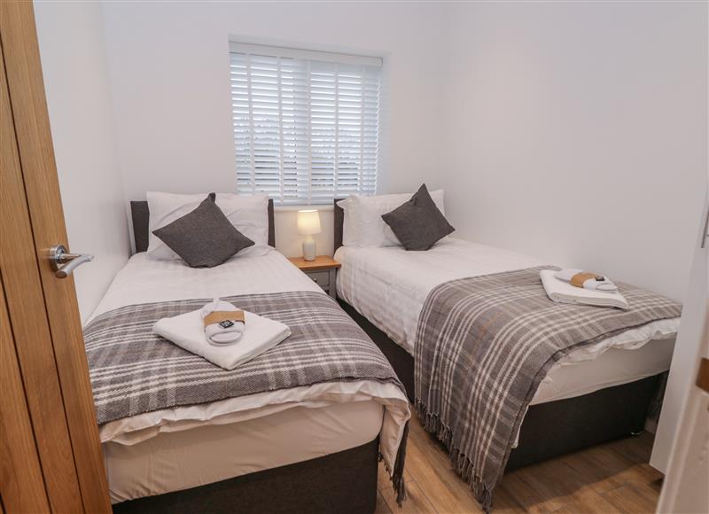 One of the 2 bedrooms (photo 2) at Oak Lodge, Sutton-on-the-Hill near Etwall