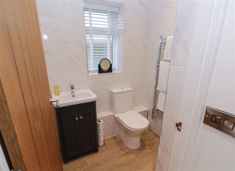 This is the bathroom at Oak Lodge, Sutton-on-the-Hill near Etwall