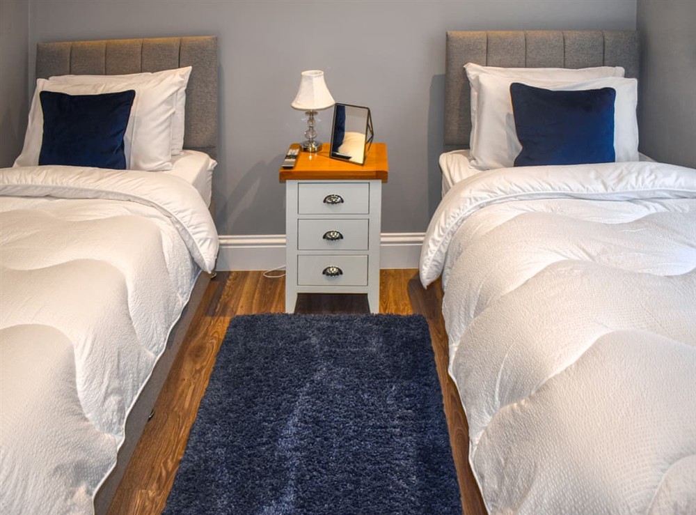 Twin bedroom at Oak Park Two in Tiverton, Devon