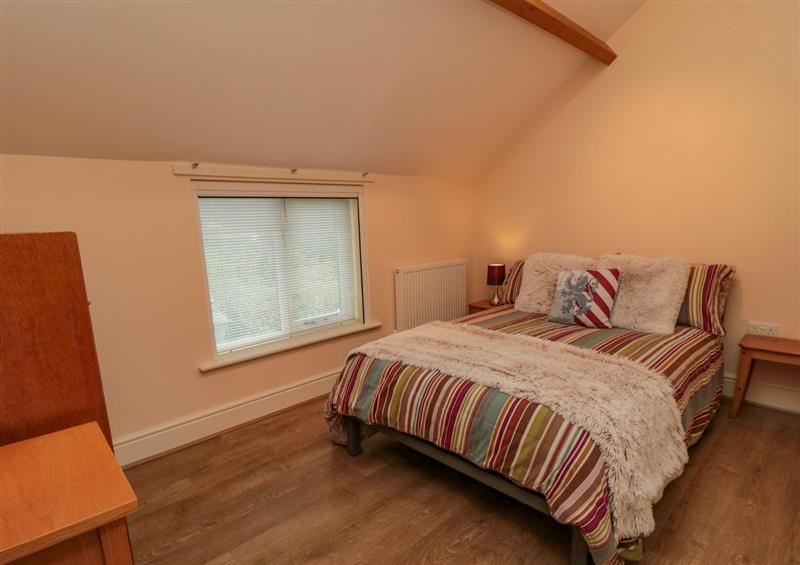 This is a bedroom (photo 3) at Oak Tree Barn, Thornton-Le-Dale