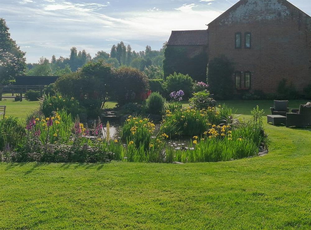 Garden and grounds (photo 3) at Oak Tree Barn in Wymondham, near Norwich, Norfolk