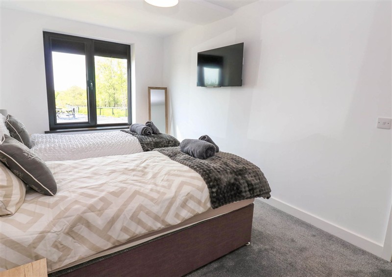 This is a bedroom (photo 3) at Oak Tree Cottage, Frizington