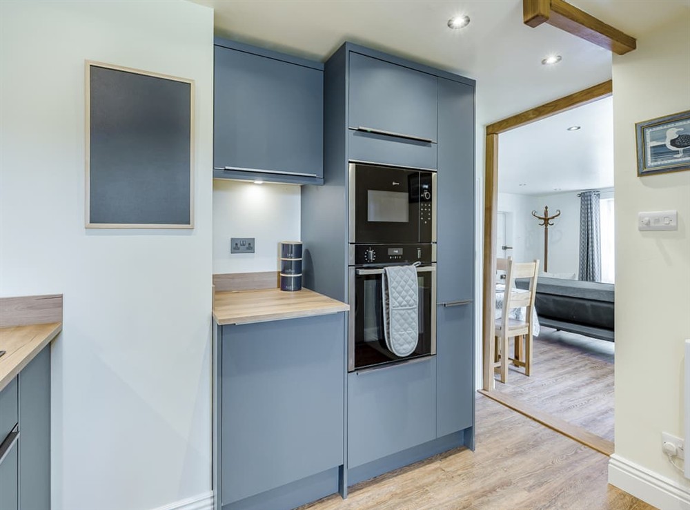 Kitchen (photo 3) at Oak Tree Cottage in Kirby Le Soken, Essex
