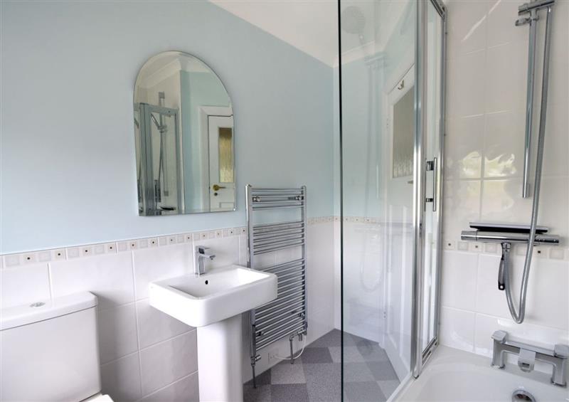 The bathroom (photo 2) at Oak Tree, Lyme Regis