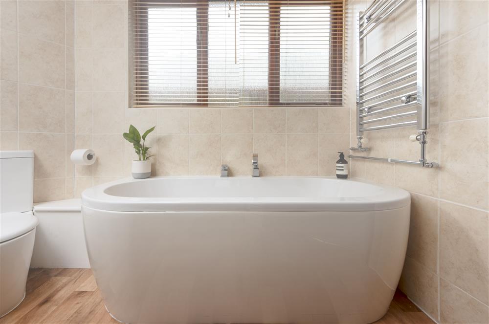 Take a bath under a busy day of exploring beautiful Devon