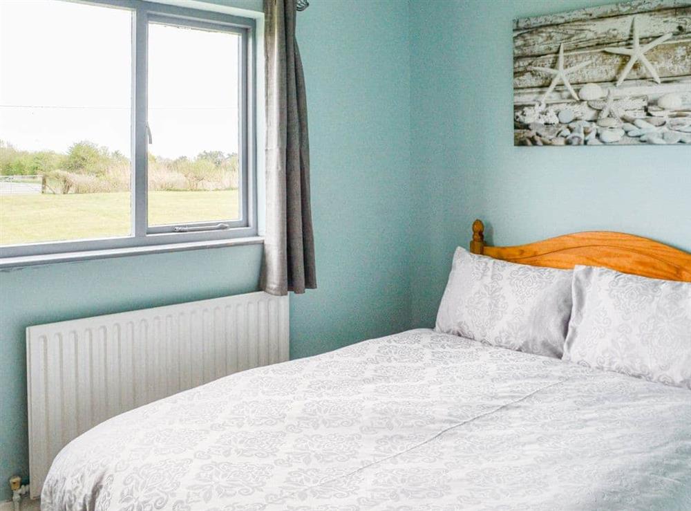 Double bedroom (photo 2) at Oakwell Farm in Huttoft, Lincolnshire