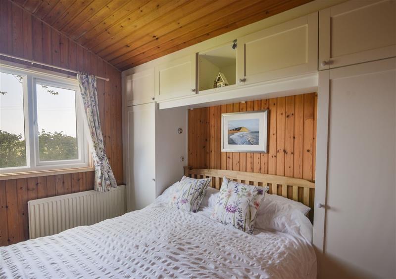 Bedroom at Oakwood 1, Rousdon