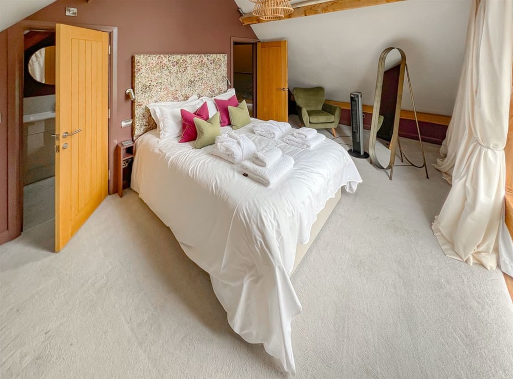 Double bedroom (photo 2) at Oakwood Barn in Ryther, North Yorkshire