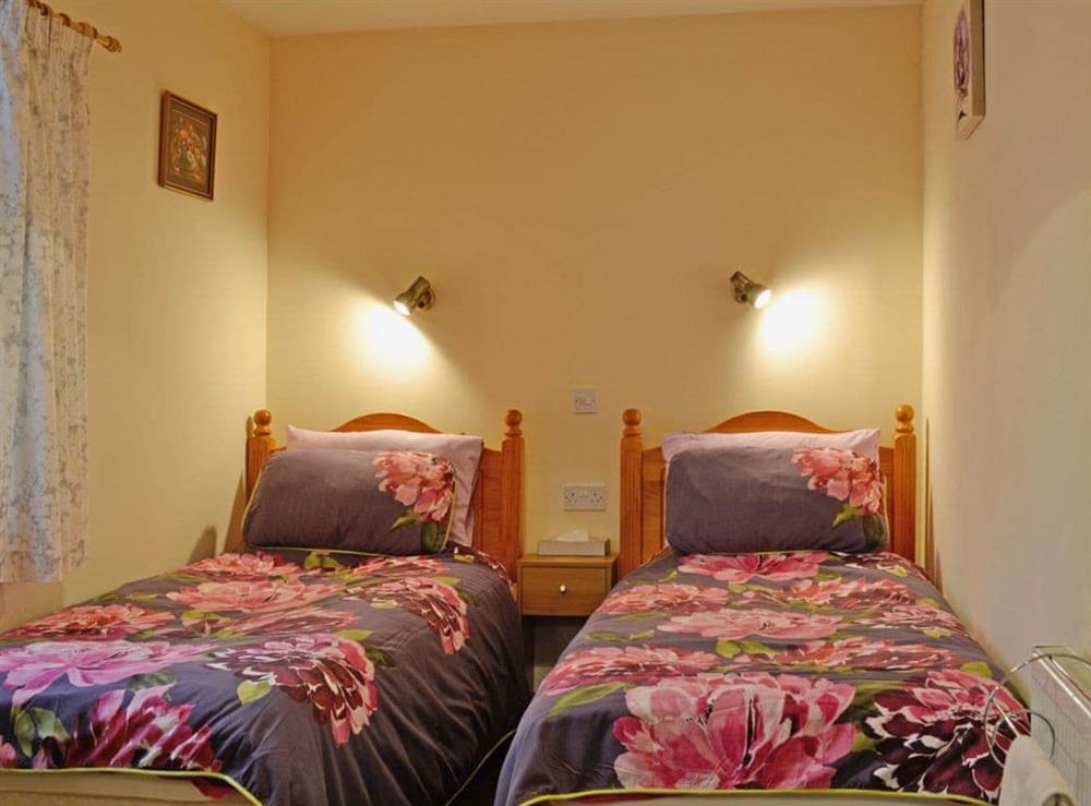 Twin bedroom at Oakwood in Cheriton Bishop, near Dartmoor National Park, Devon