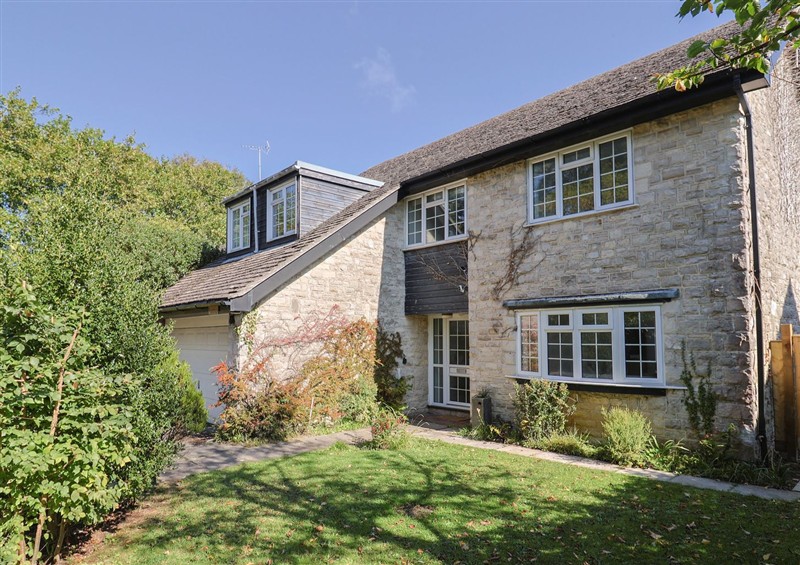 This is the setting of Oakwood at Oakwood, Chideock